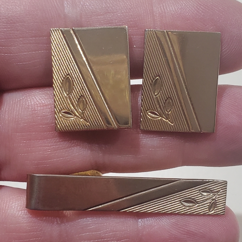 Vintage Gold Plated Cufflinks & Tie Clip